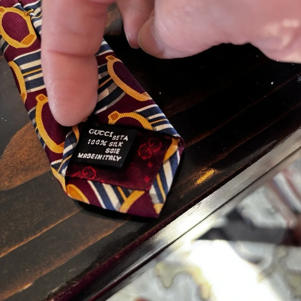 GUCCI Rare tie Red‎ all-over pattern silk from japan J3289